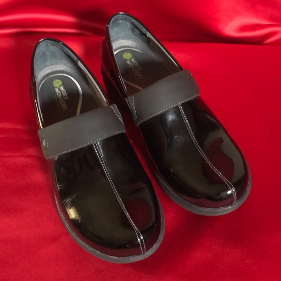 dansko work wonders coral